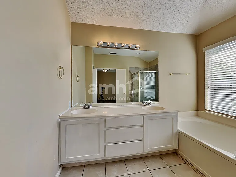 5221 Vista Verde Dr — Photo 13