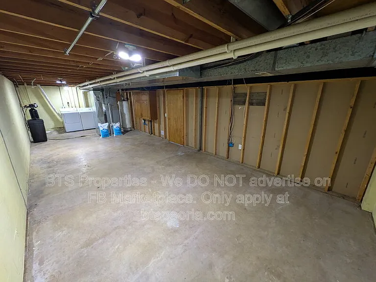 306 Parkview Dr — Photo 17