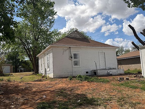 4th image of 822 N Adams Ave