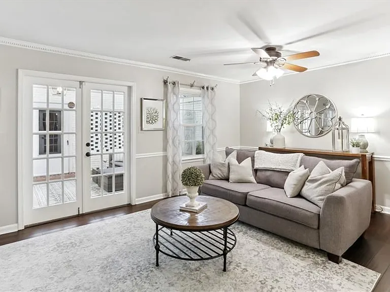 1601 Executive Park Ln — Photo 4