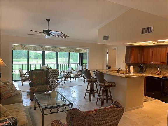 3rd image of 5885 Trailwinds Dr APT 724