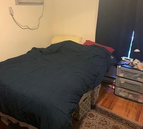 5th image of 1800 Waverly St APT 1