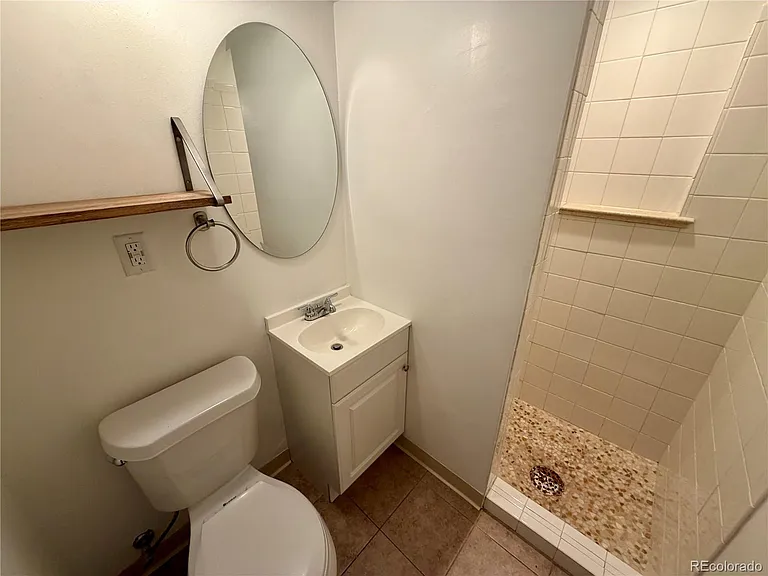 4811 Fenton St — Photo 8