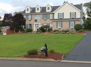 7 N Legend Rd, Shavertown, PA 18708