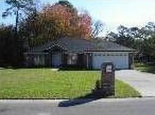 1003 Pebble Ridge Dr, Jacksonville, FL 32220