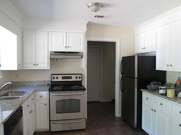 3rd image of 7787 Peppercorn Ln