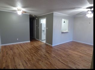 39 Cooper Dr, Portsmouth, VA 23702