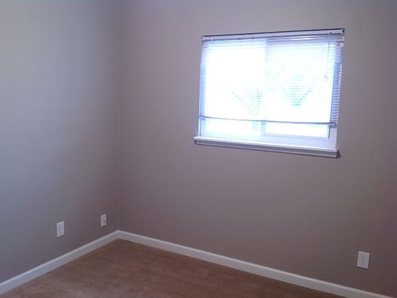 4th image of 407 Saint Patrick Dr