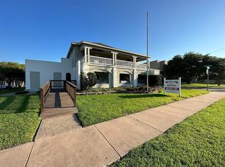 329 E Washington Ave #201, Navasota, TX 77868