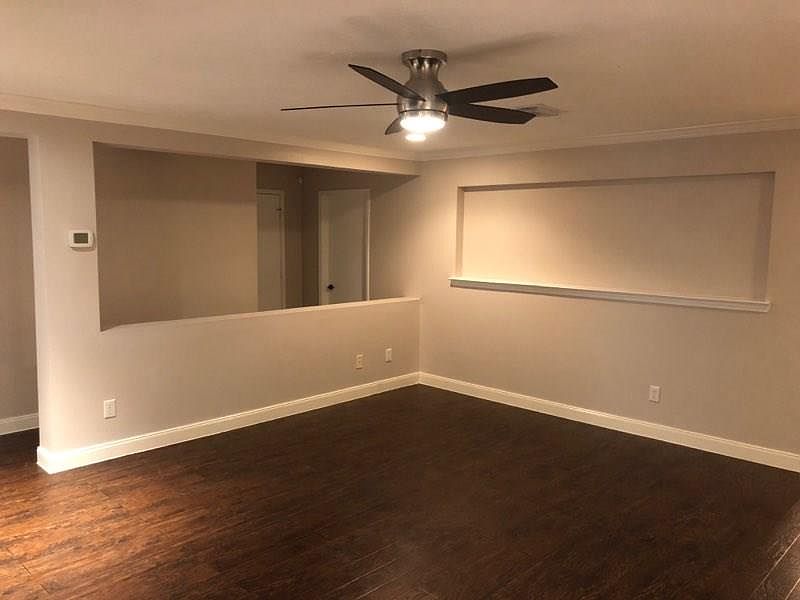 1st image of 10250 Country Squire Blvd