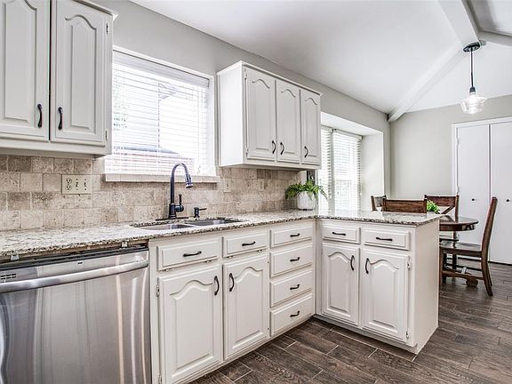 5th image of 4425 Sterling Ln