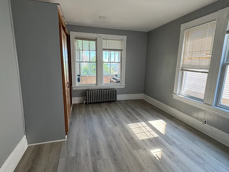 11 Betts Pl — Photo 15