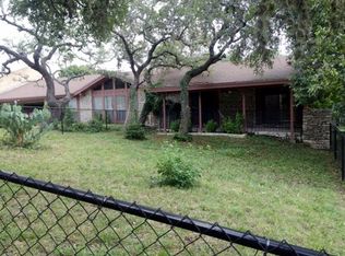 242 Old Oaks, Kerrville, TX 78028