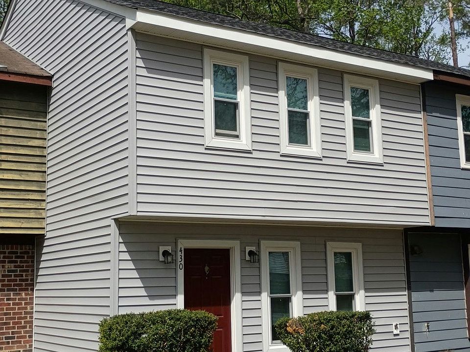 1st image of 430 Hickorywood Cir