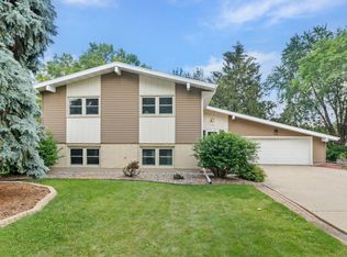 1309 Kuhle Dr, Sun Prairie, WI 53590