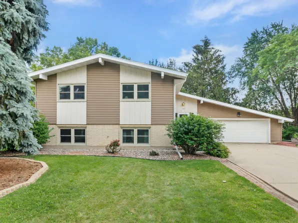 1309 Kuhle Dr, Sun Prairie, WI 53590