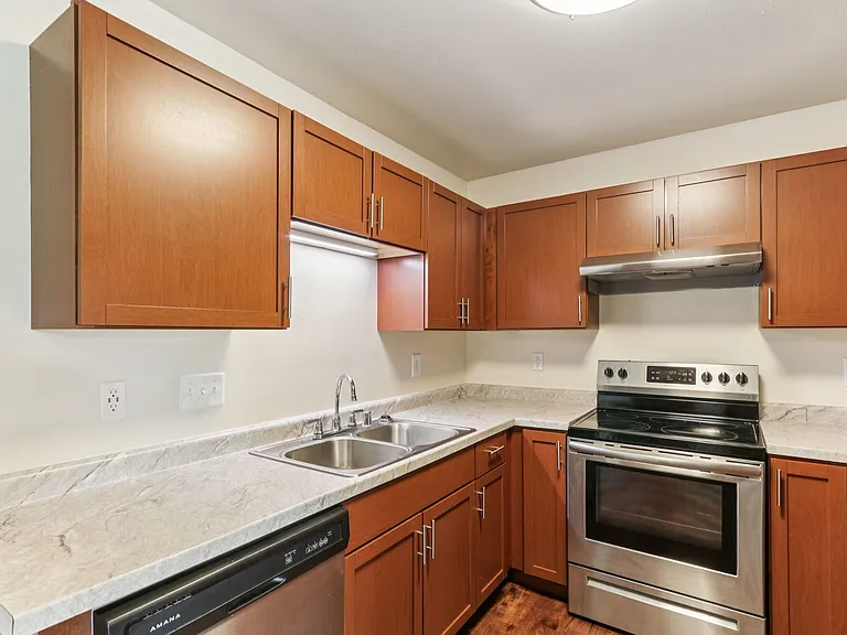 Woodfield Heights Apartments — Photo 69