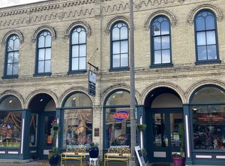 121 E Chestnut St #4, Burlington, WI 53105