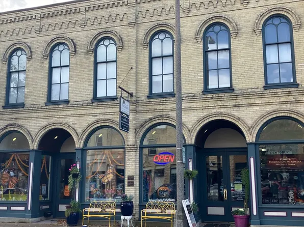 Midwest - 121 E Chestnut St, 121 E Chestnut St #4, Burlington, WI 53105