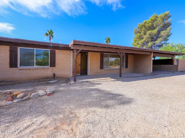 1371 W San Nicolas Dr, Tucson, AZ 85704