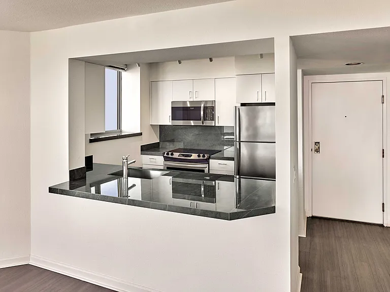 South Beach Marina Apartments — Photo 29