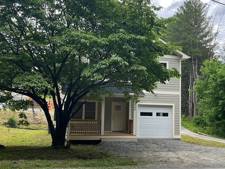 240 Old Farm School Rd — Photo 2