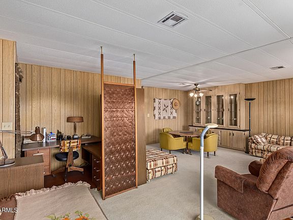 3rd image of 8821 E ILLINOIS Avenue