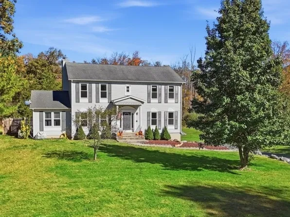 26 Countryside Rd, Knowlton Twp., NJ 07832