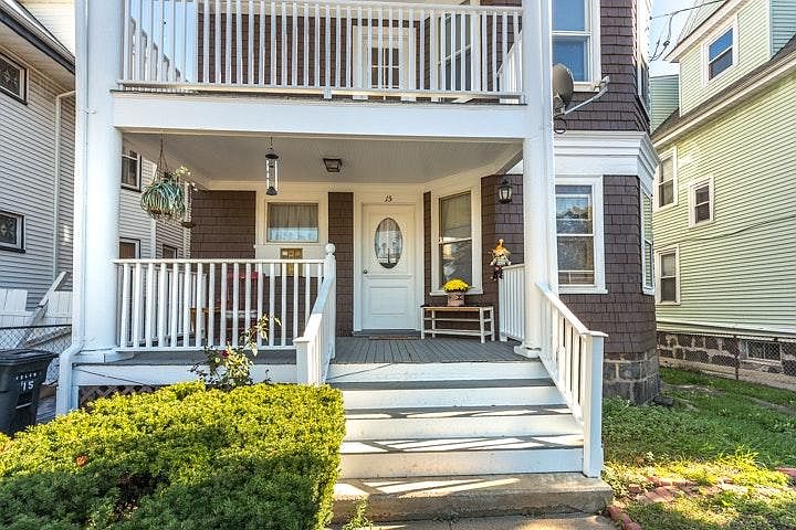 15 Clementine Park