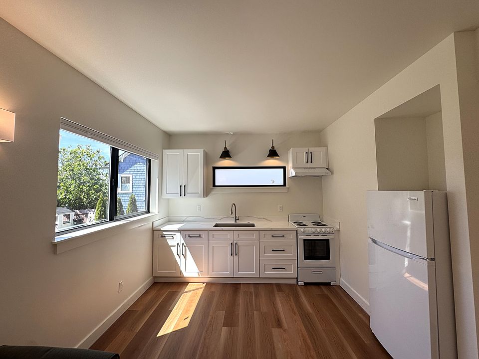 1st image of 4017 1st Ave NW #B