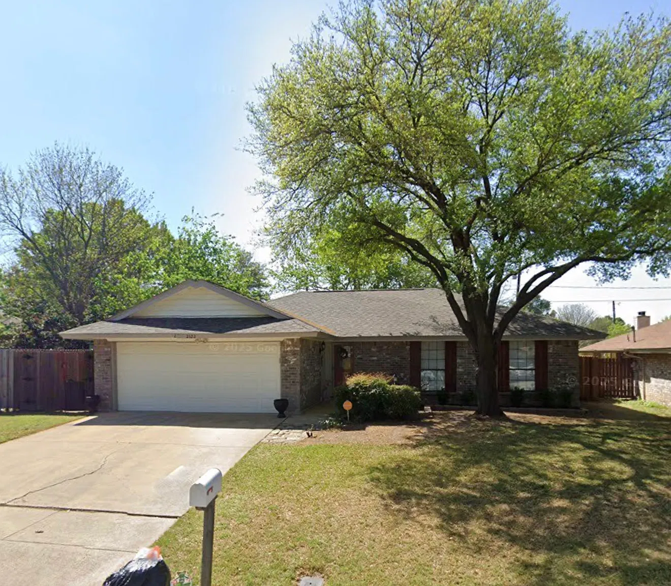 3 bed, 1257 sqft, $2,100 — Photo 1