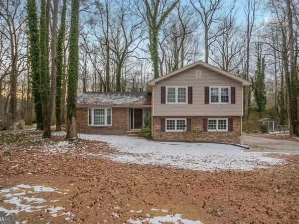 2026 Morris Dr, Riverdale, GA 30296