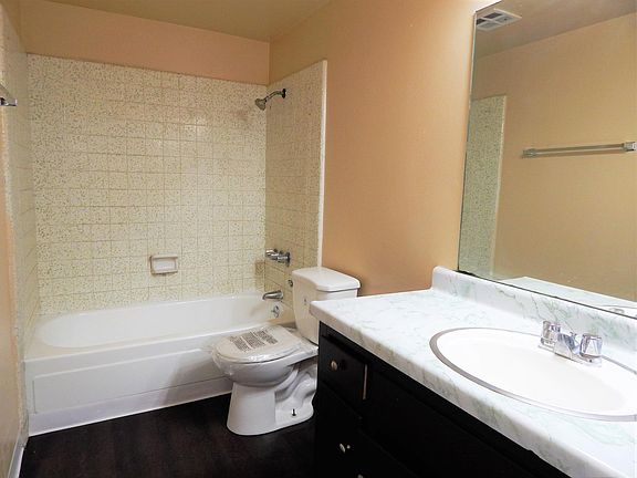 4th image of 292 E Olive St #1