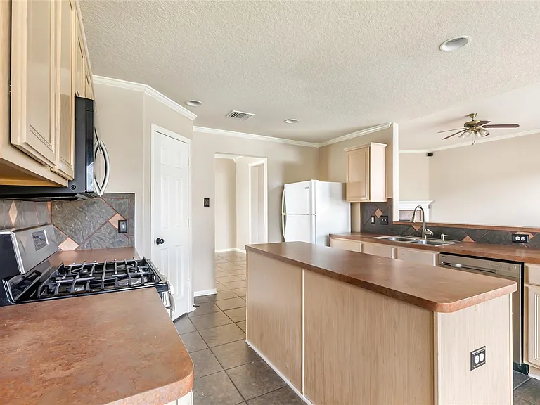 4914 Winding Timbers Cir — Photo 9