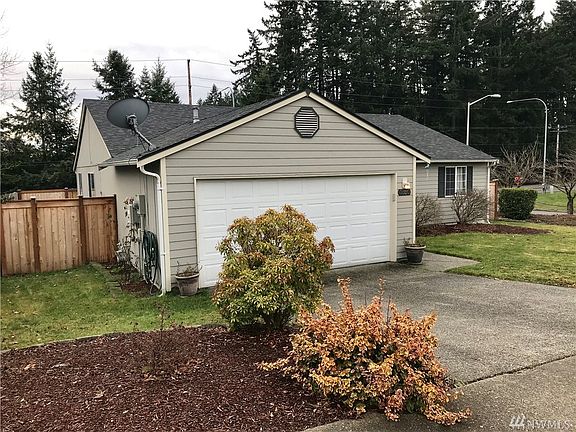 3rd image of 1530 Milbanke Dr SE