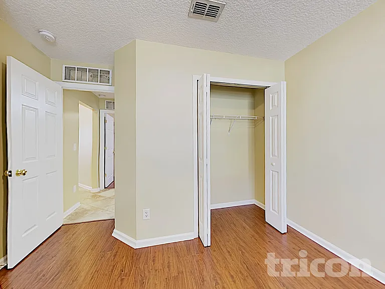 1043 Moosehead Dr — Photo 11