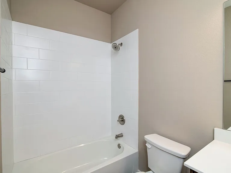 637 Fallow Dr — Photo 10