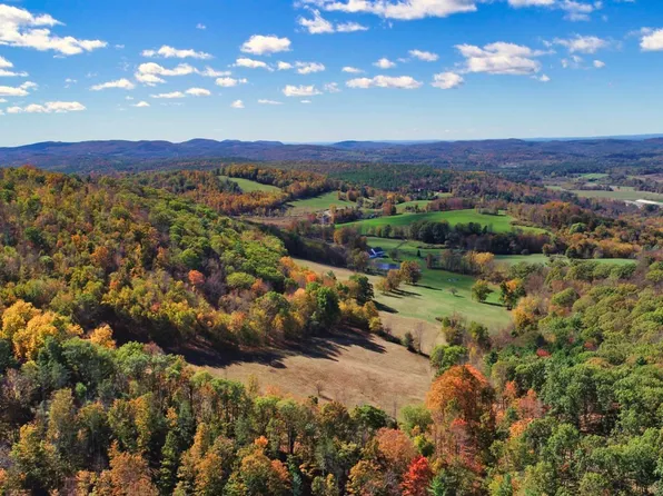 97 Sky Parlor Way, Salem, NY 12865