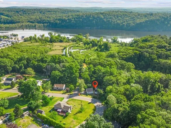 37 Castle View Drive, Chester, CT 06412