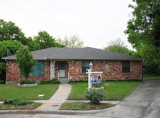 5820 Canterview Cir, Dallas, TX 75228