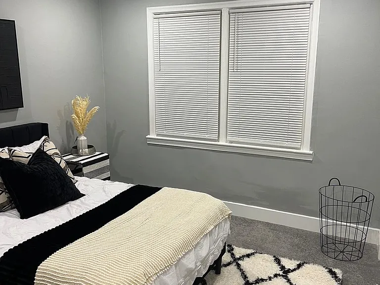 517 7th St NE — Photo 8