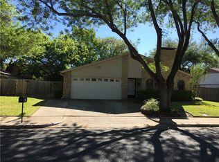 2112 Loma Verde Dr, Bedford, TX 76021