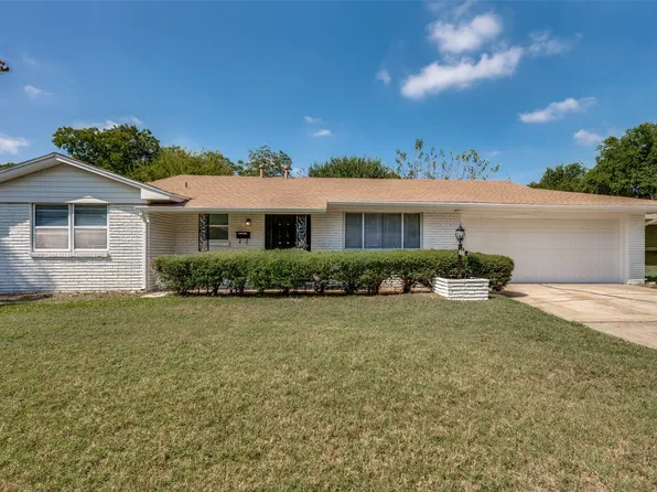 3525 Garwood Dr, North Richland Hills, TX 76117