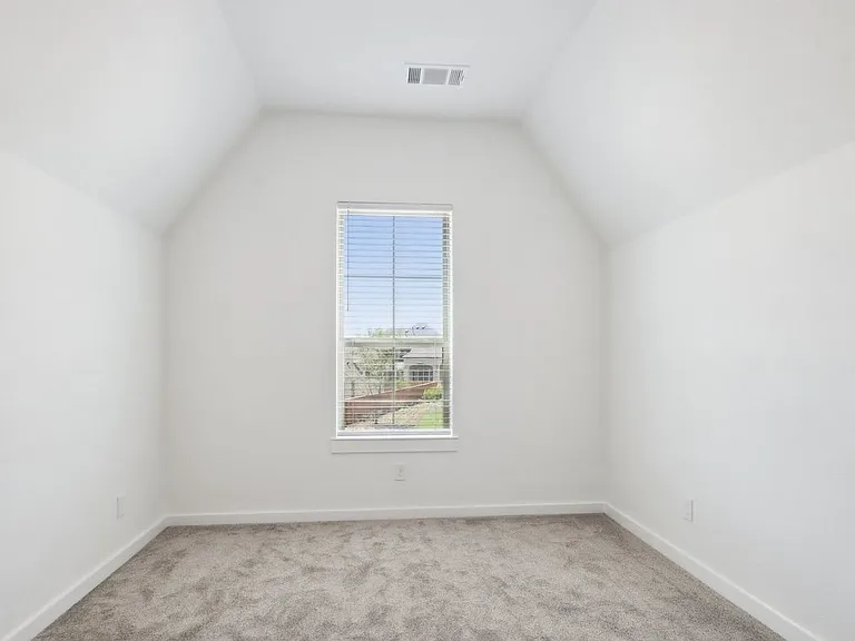 5203 Fremont Dr — Photo 19