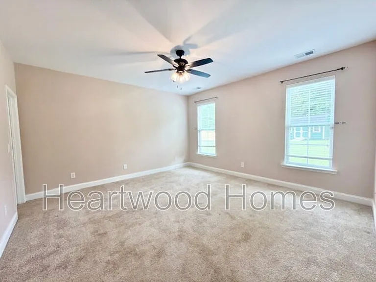 249 Blythe Creek Dr — Photo 11