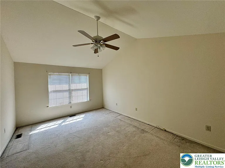 4142 Huckleberry Dr — Photo 10