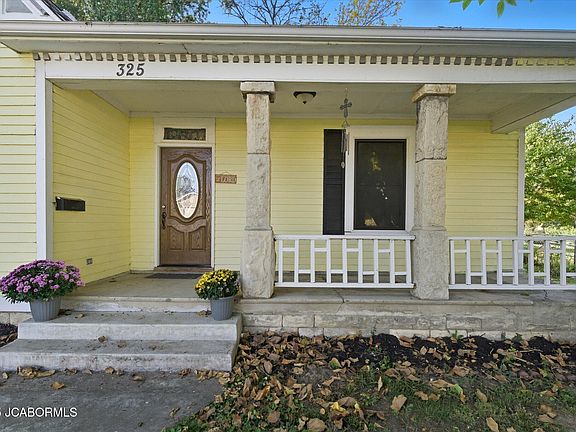 2nd image of 325 N Missouri St