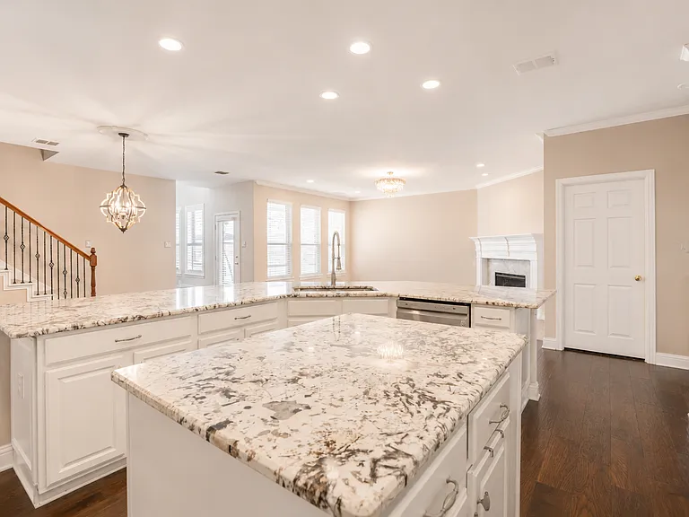 4453 Red Barn Dr — Photo 13