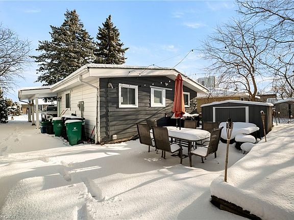2nd image of 62 Greendale Cres
