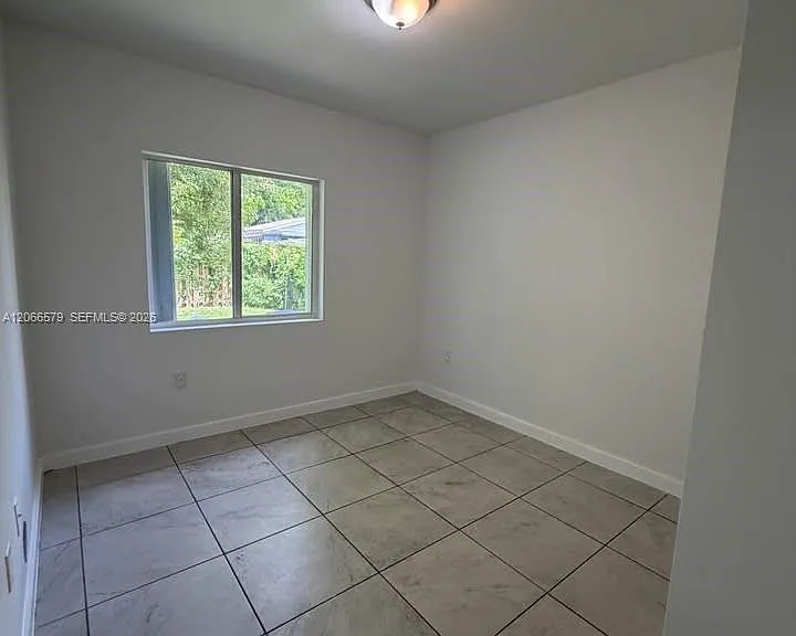 2635 NW 24th Ave — Photo 11
